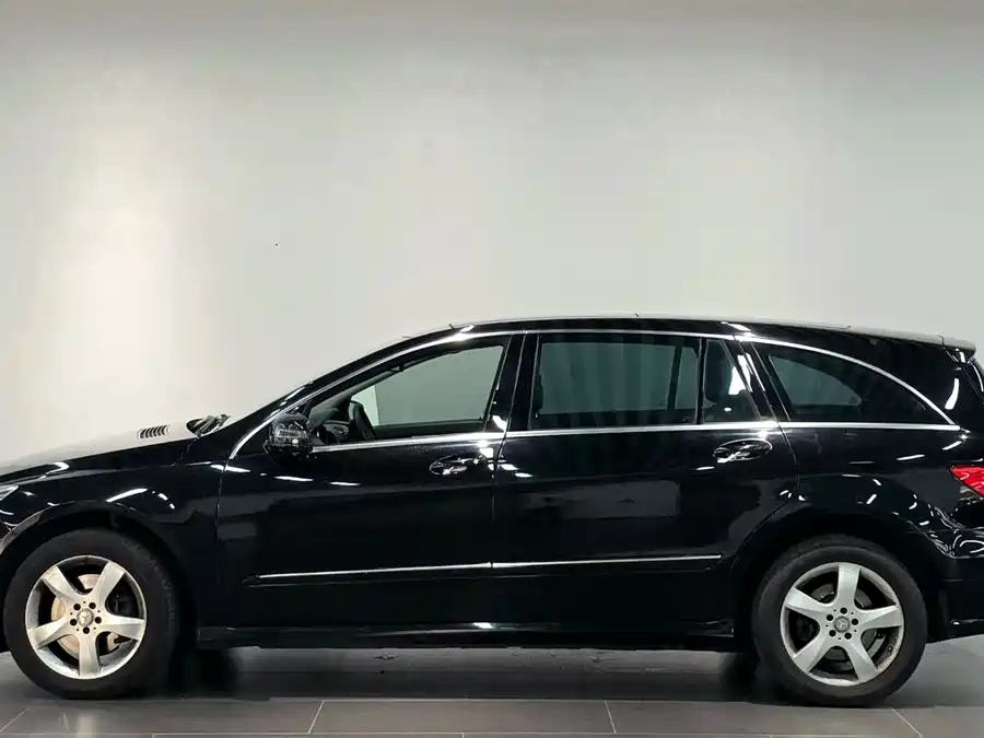 Mercedes Benz R-rated