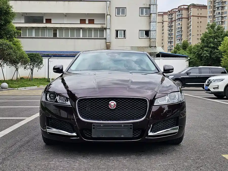 Jaguar XFL