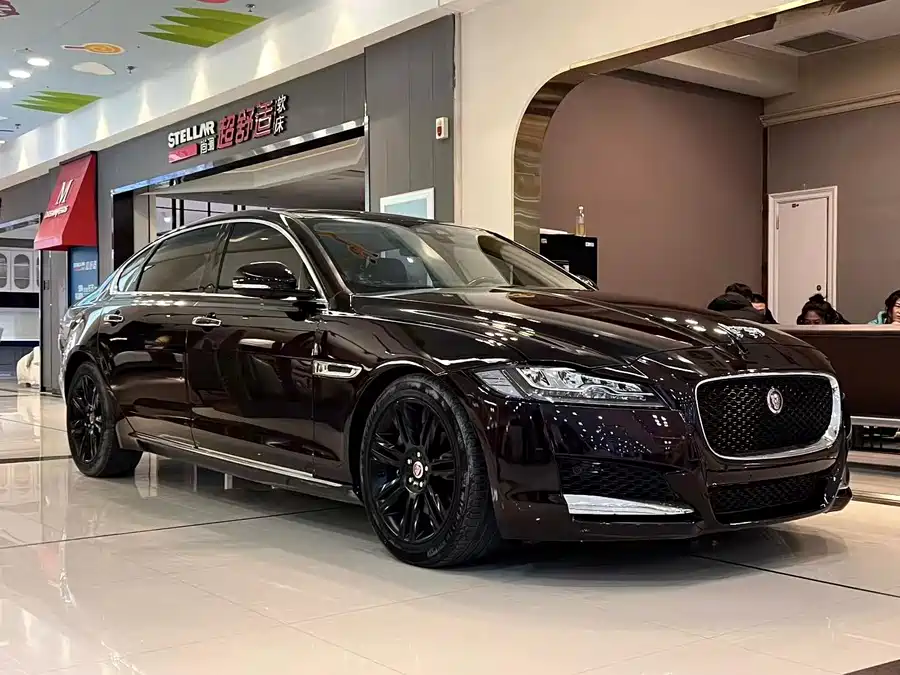 Jaguar XFL