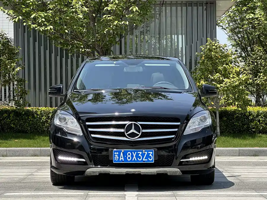 Mercedes Benz R-rated