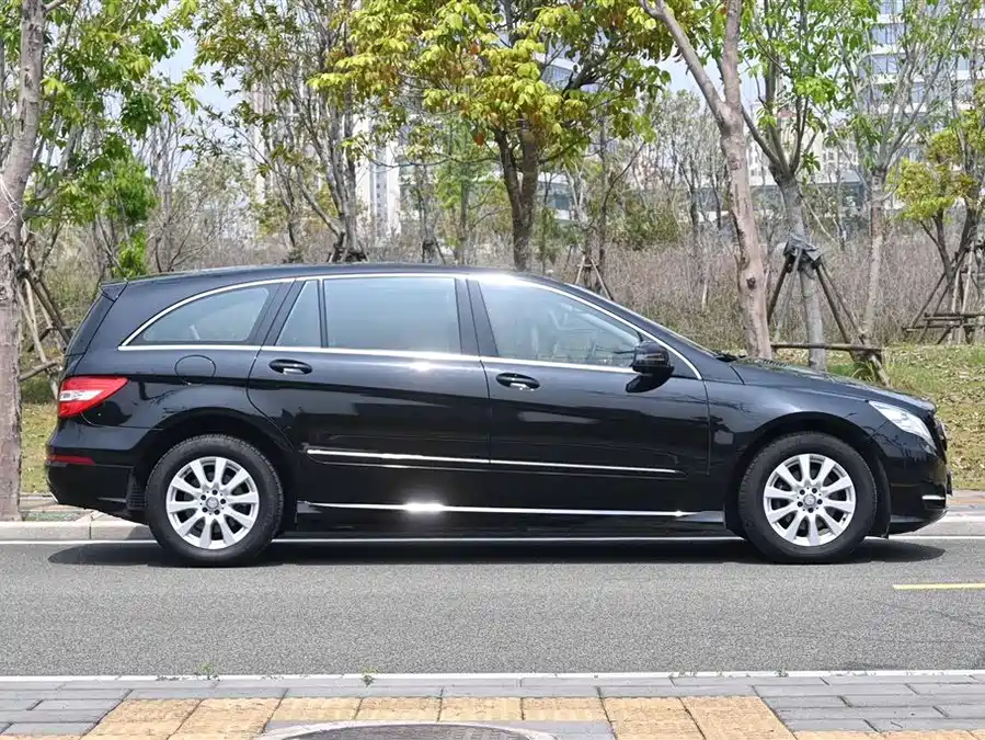 Mercedes Benz R-rated