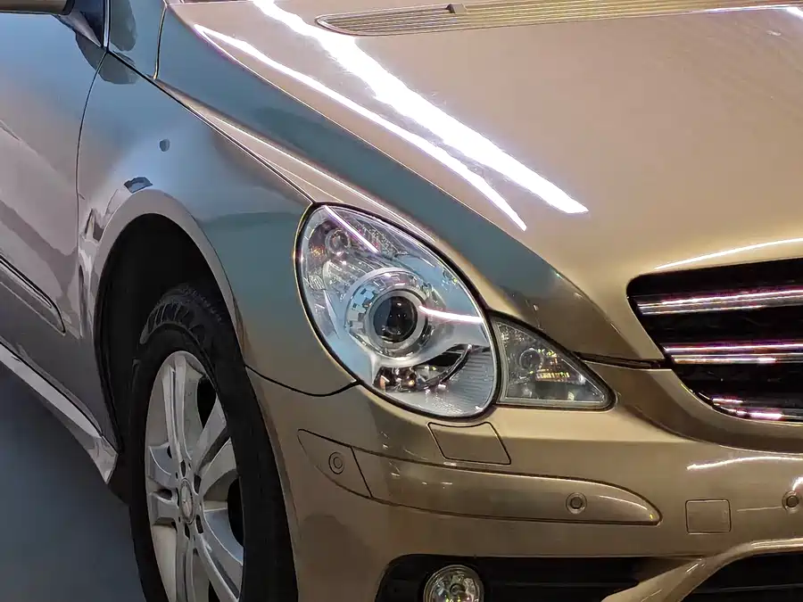 Mercedes Benz R-rated