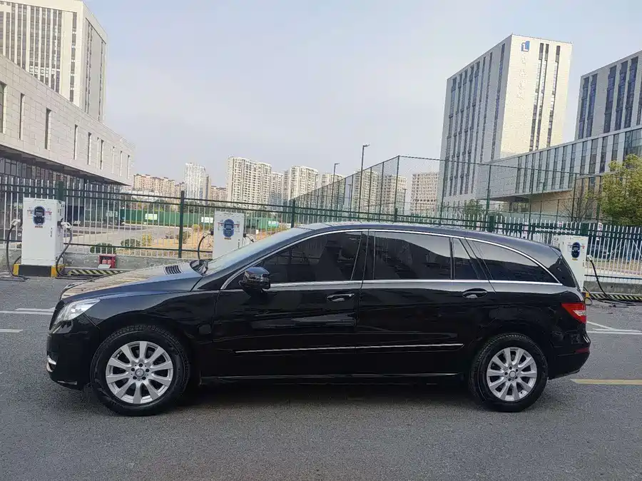 Mercedes Benz R-rated
