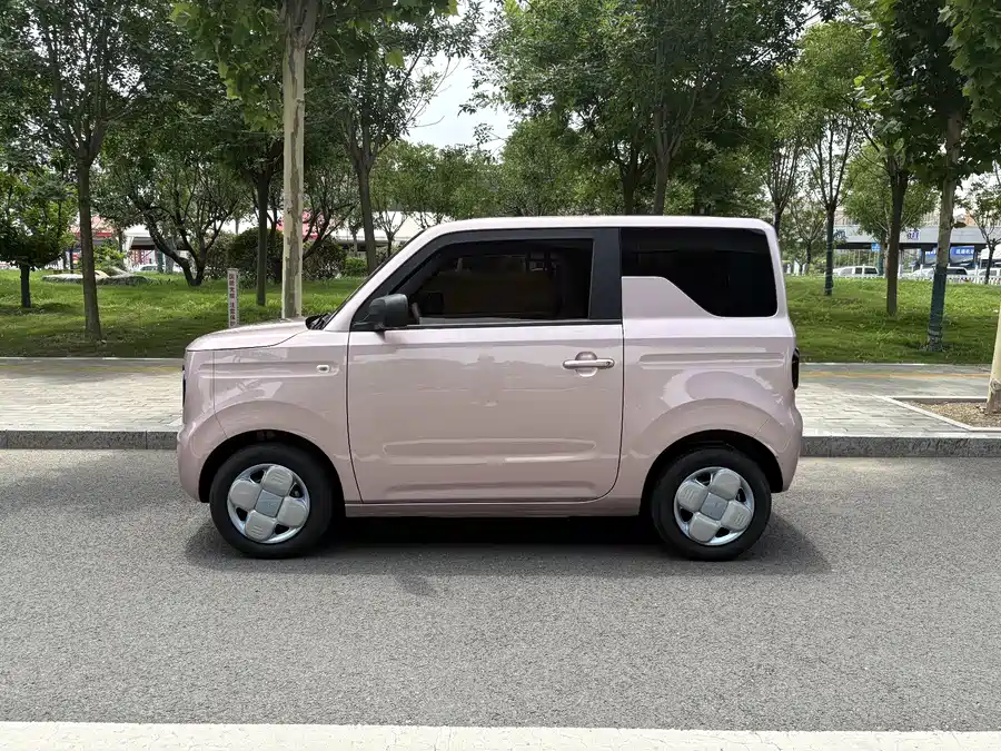 Geely Panda