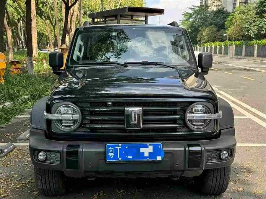 TANK 300