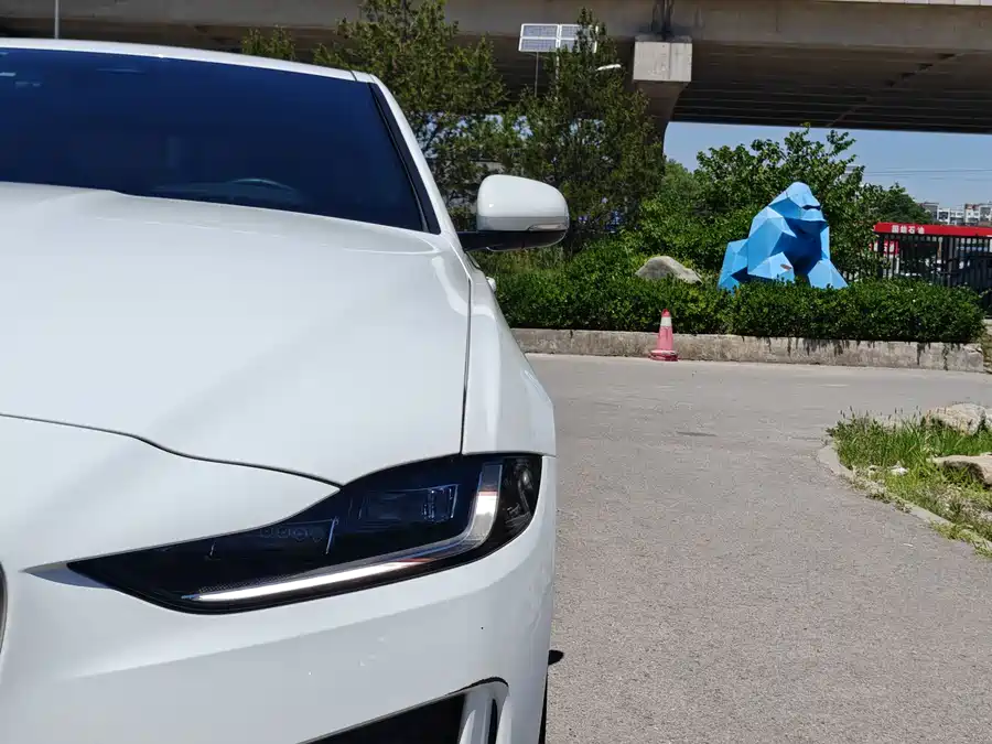 Jaguar XEL
