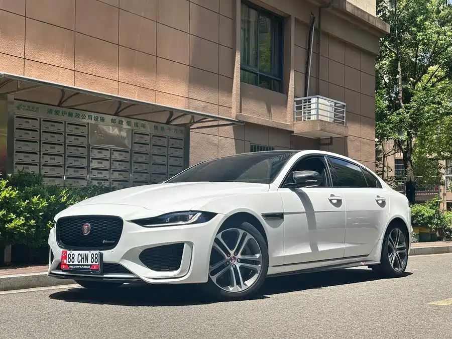 Jaguar XEL