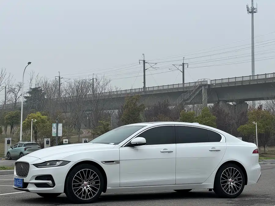 Jaguar XEL