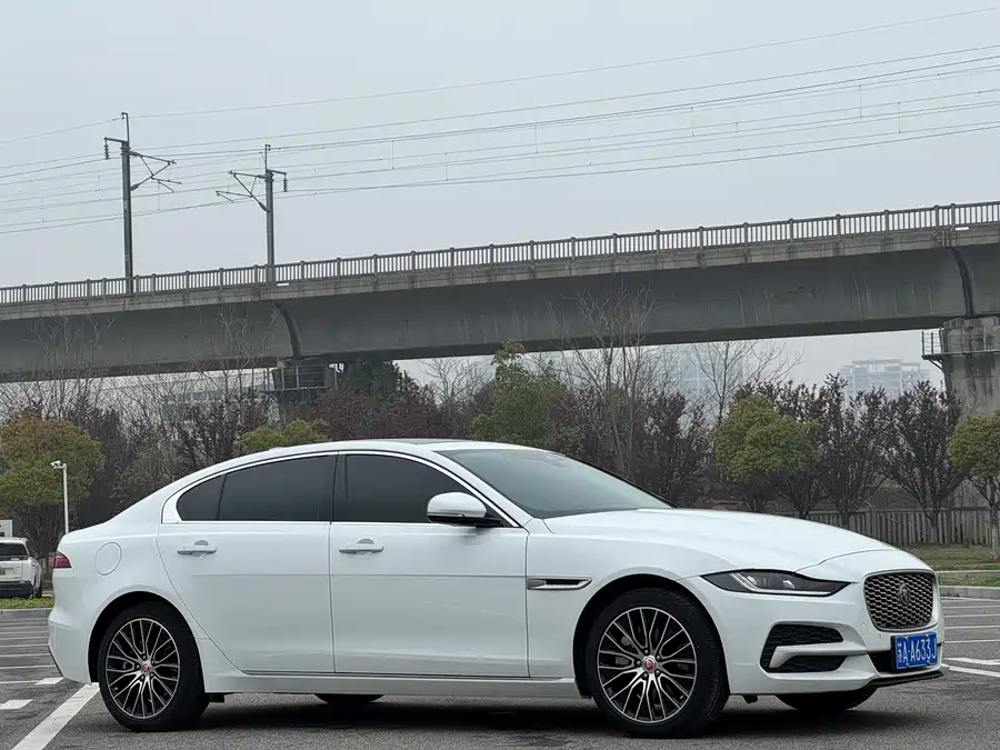 Jaguar XEL