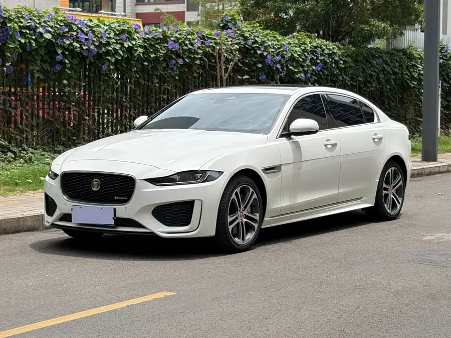 Jaguar XEL