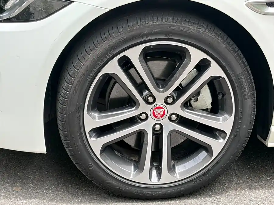 Jaguar XEL