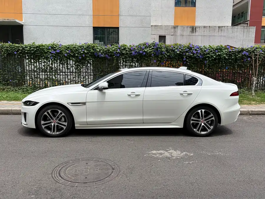 Jaguar XEL