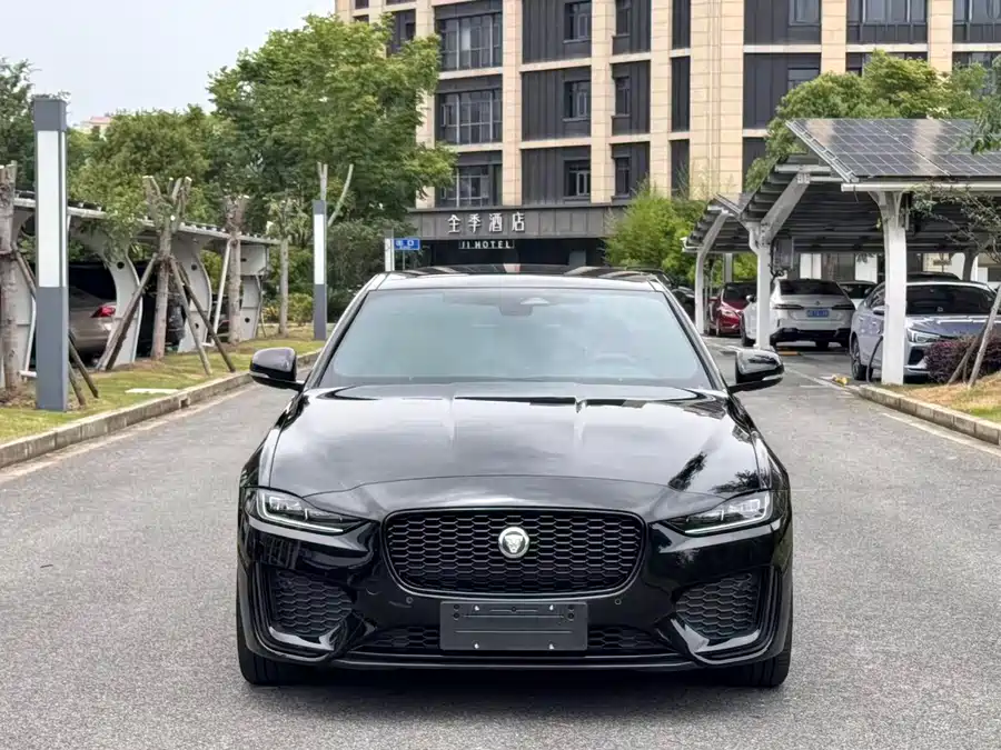 Jaguar XEL