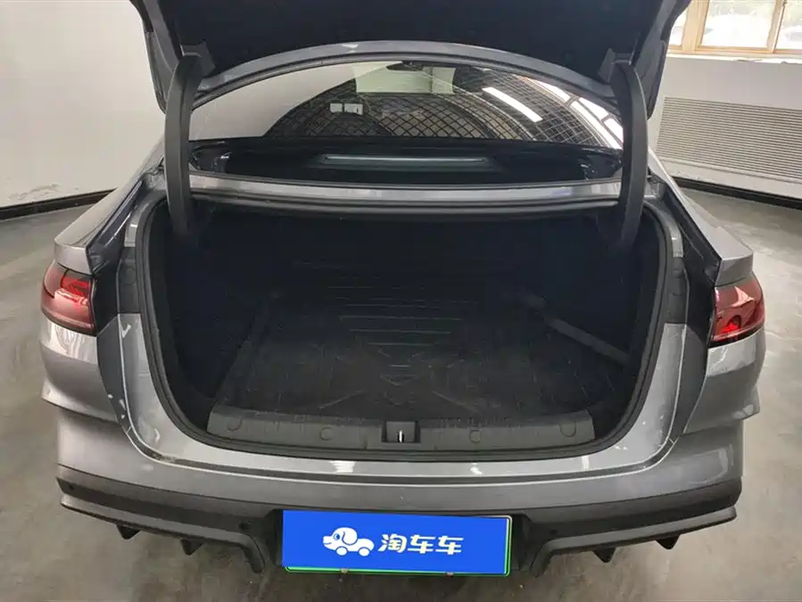 BYD Qin L