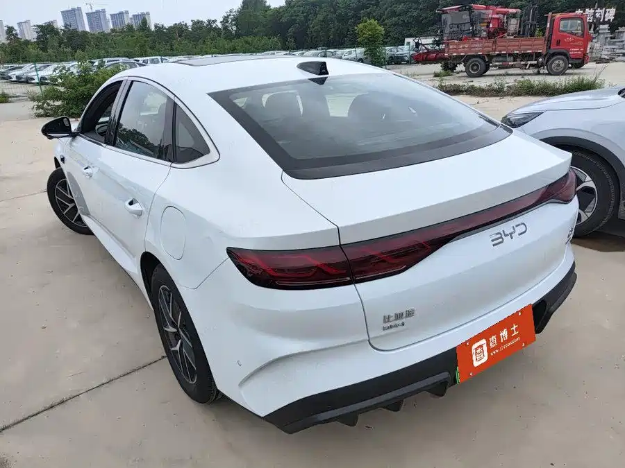BYD Qin L