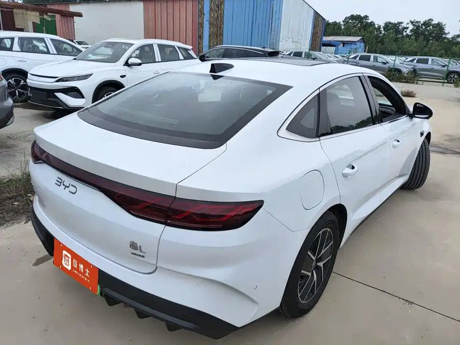 BYD Qin L