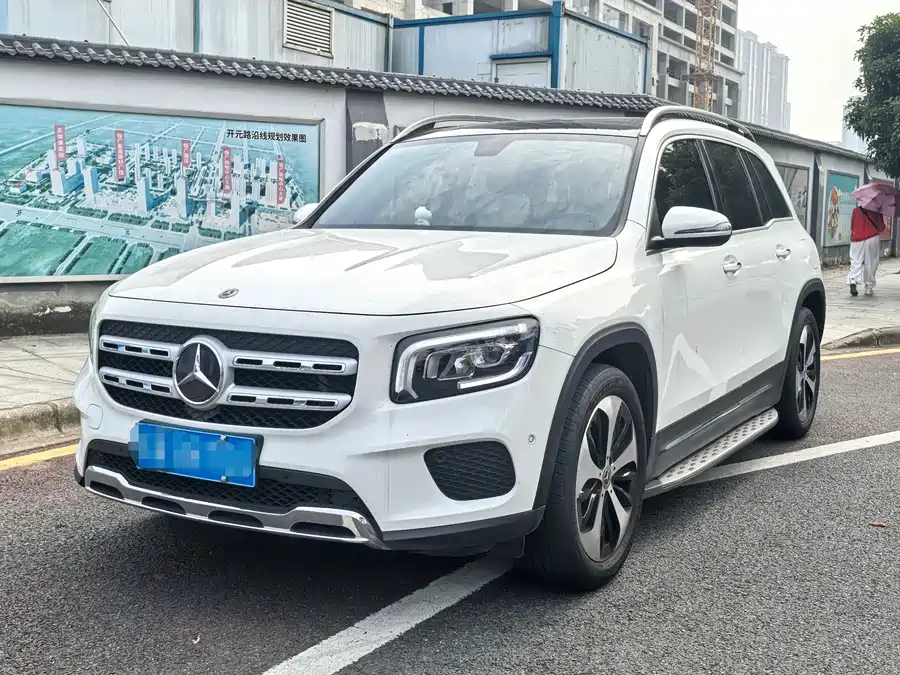 Mercedes Benz GLB