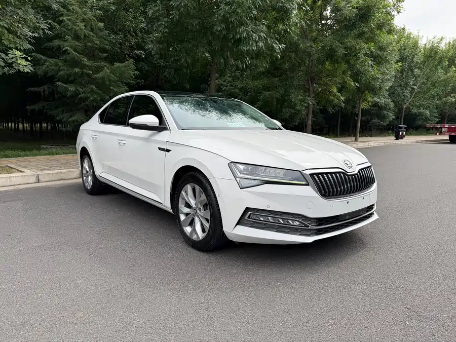 Skoda SuperB