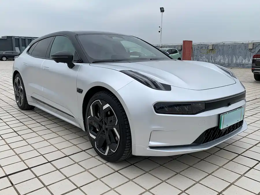 Zeekr 001