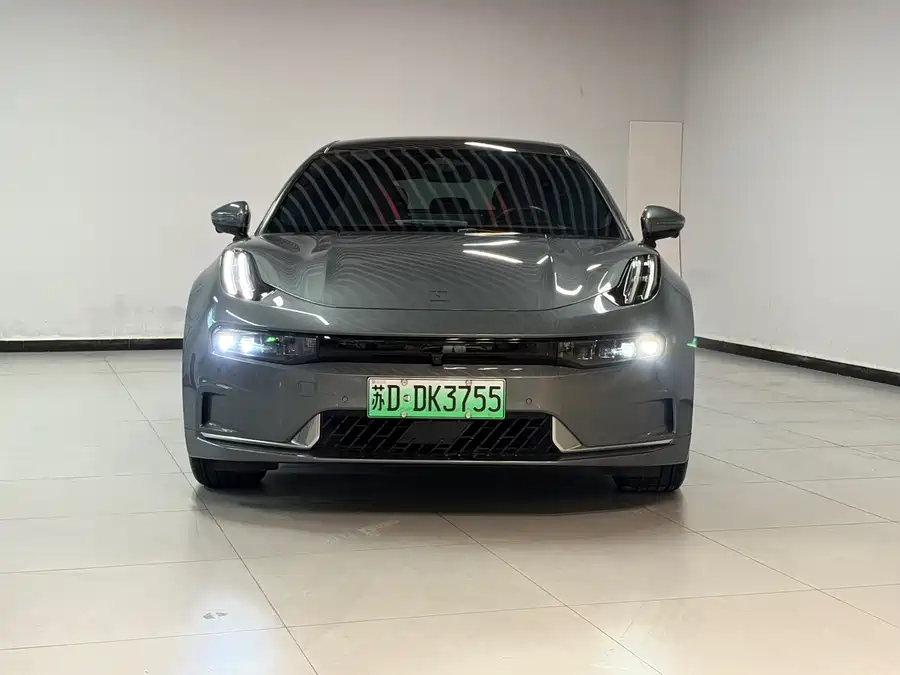 Zeekr 001