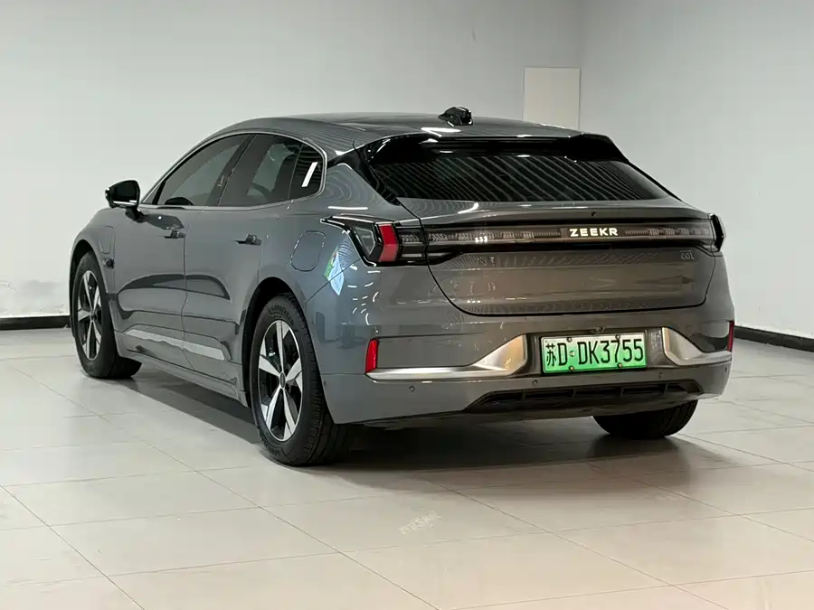 Zeekr 001