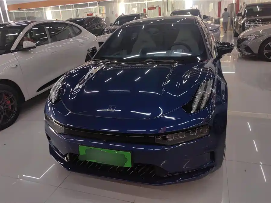 Zeekr 001