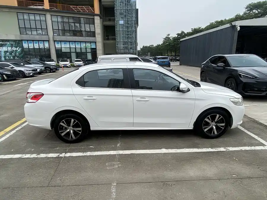 Peugeot 301