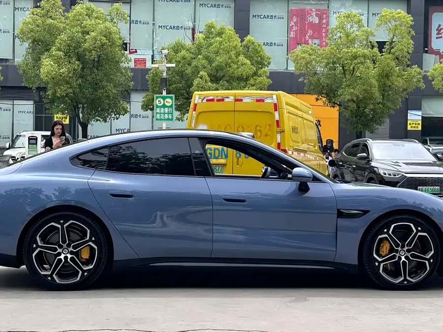 Xiaomi SU7