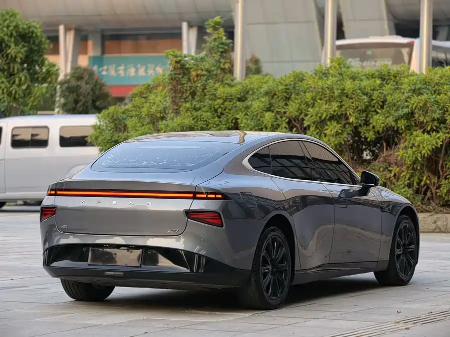 Xpeng P7