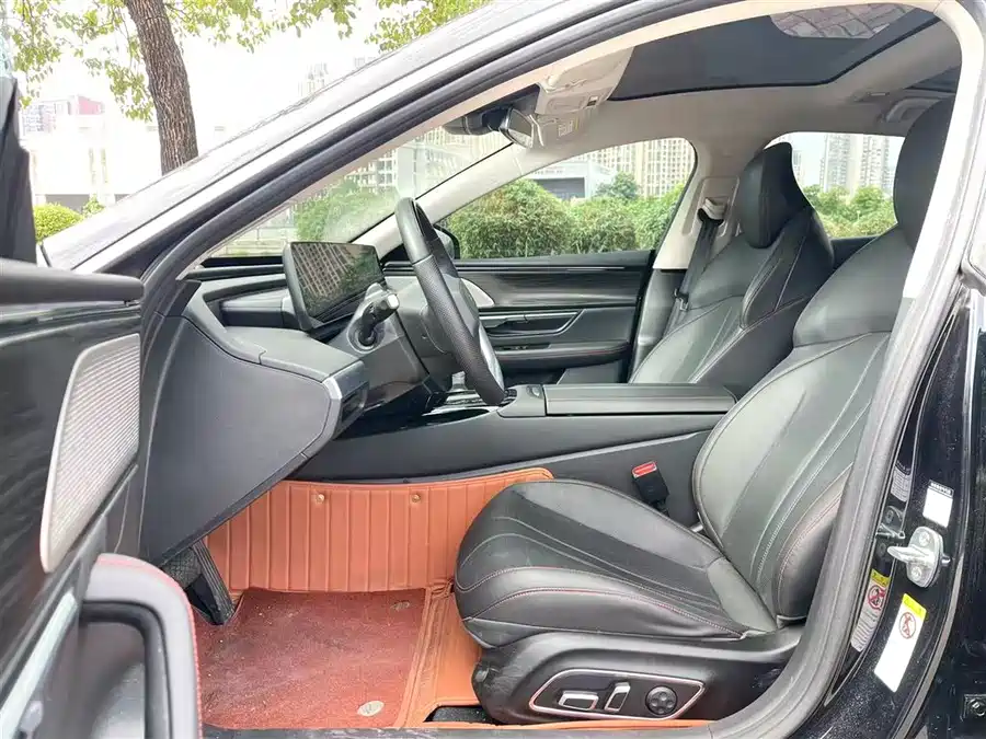 Xpeng P7