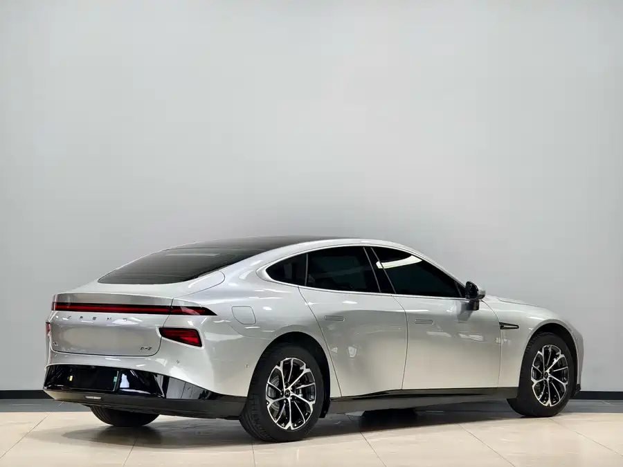 Xpeng P7
