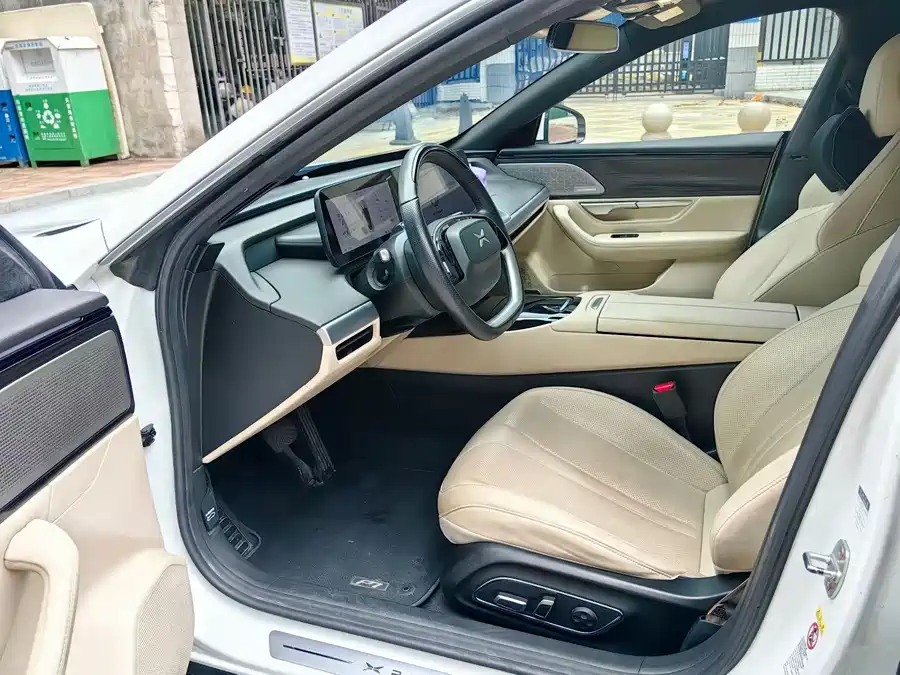 Xpeng P7
