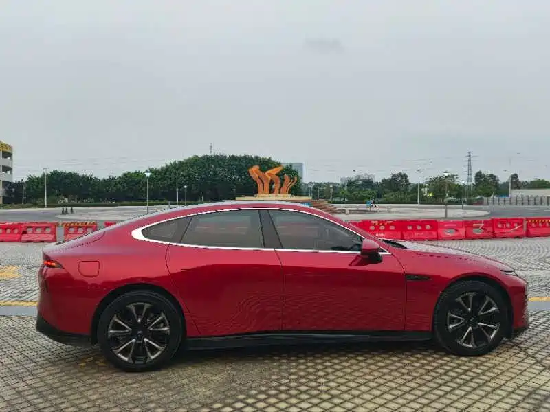 Xpeng P7