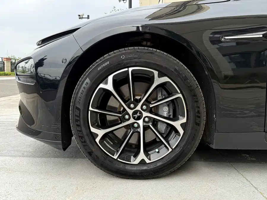 Xpeng P7