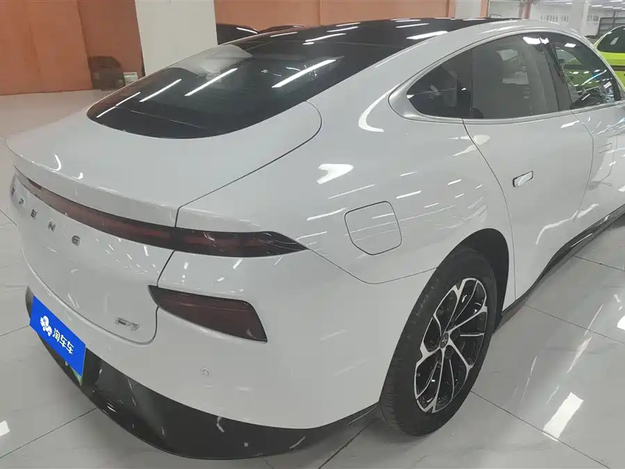Xpeng P7