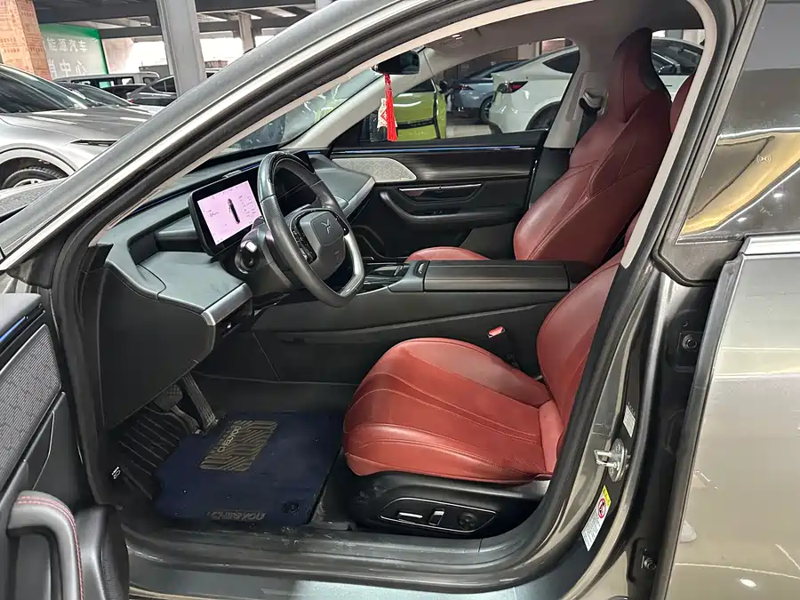 Xpeng P7