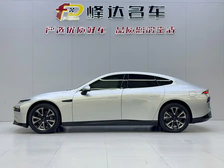 Xpeng P7