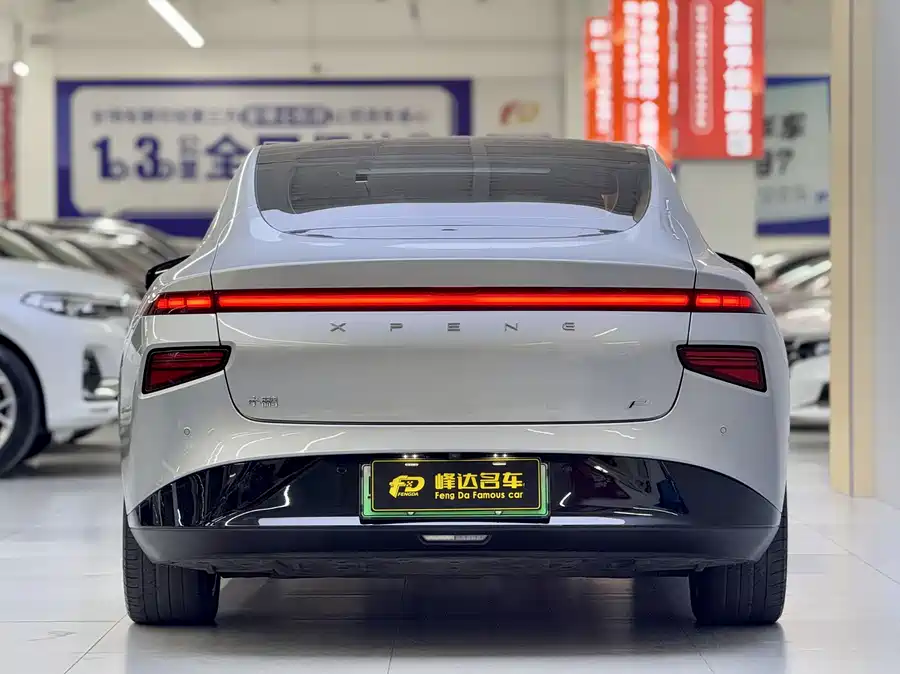 Xpeng P7
