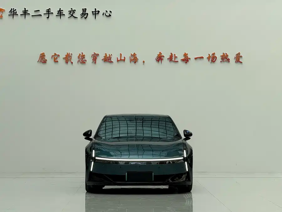 Xpeng P7