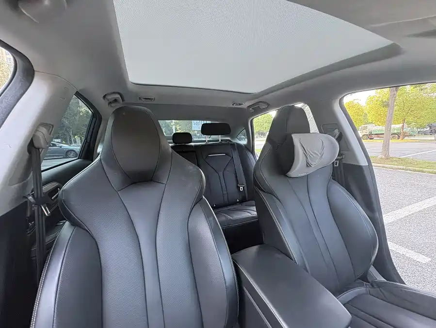 Xpeng P5