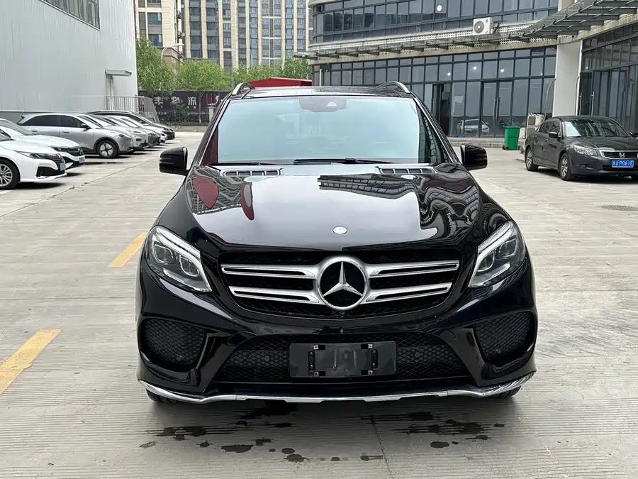 Mercedes Benz GLE (Imported)