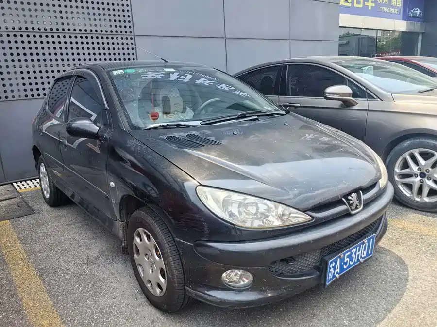 Peugeot 206