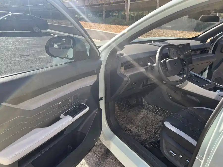 Jetour L6