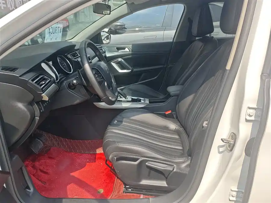 Peugeot 408