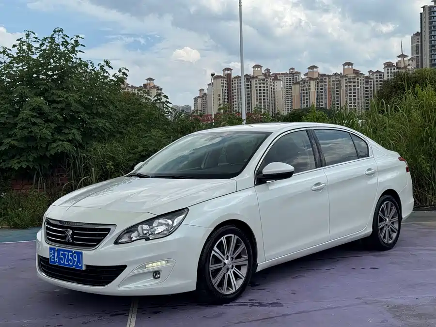Peugeot 408