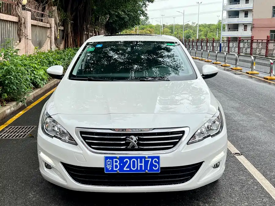 Peugeot 408