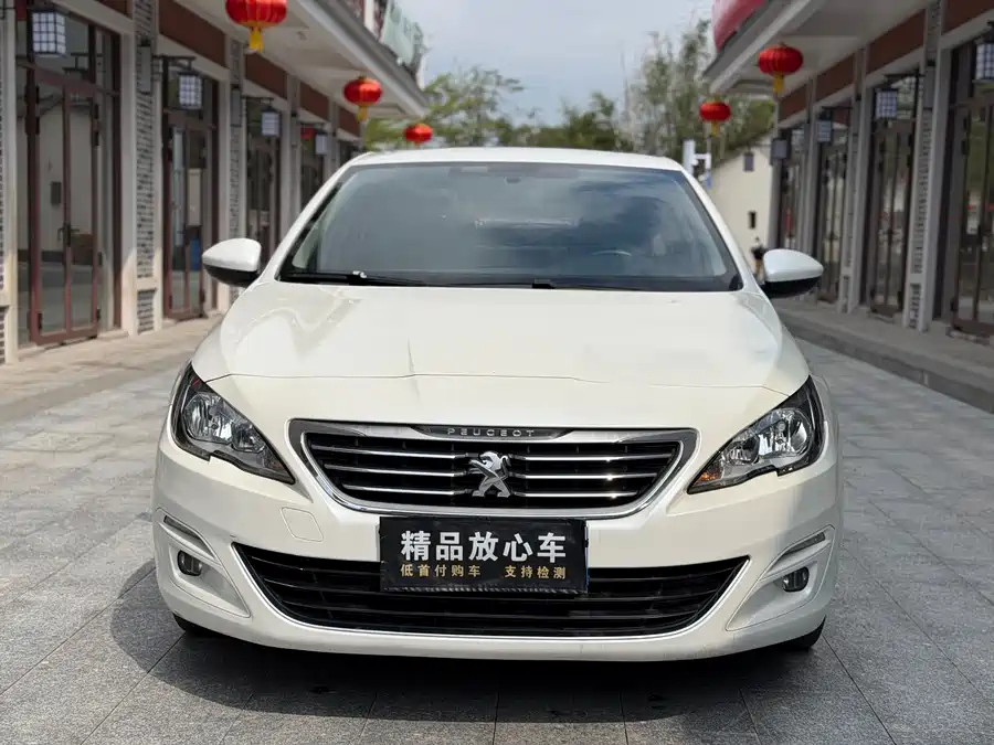 Peugeot 408