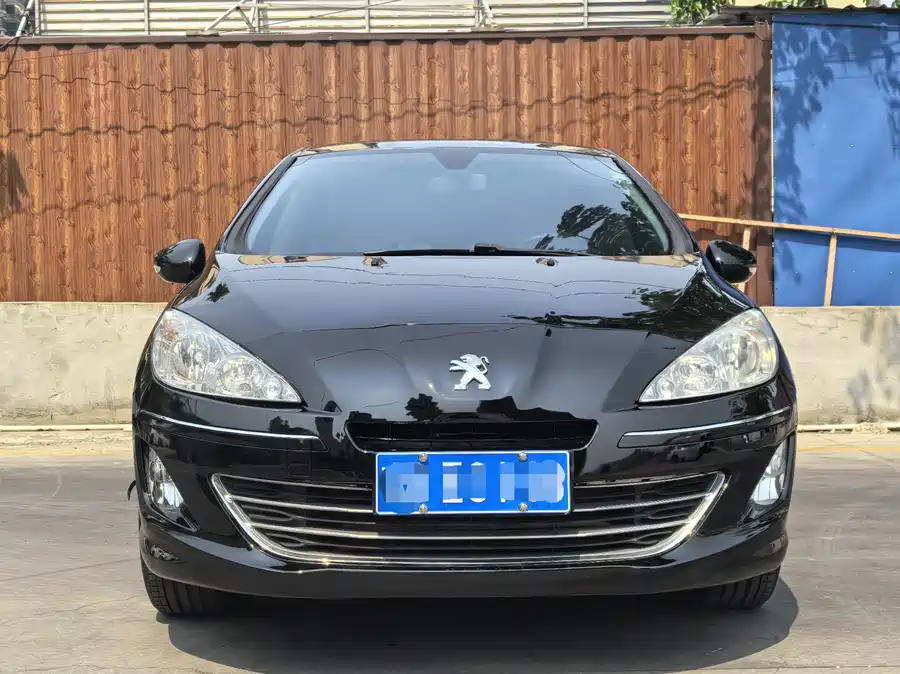 Peugeot 408