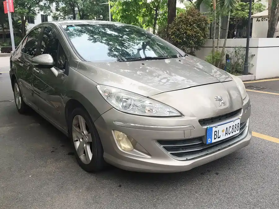 Peugeot 408