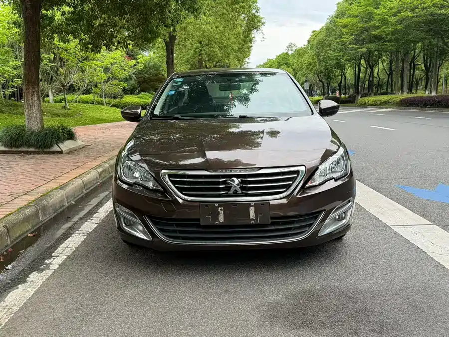 Peugeot 408